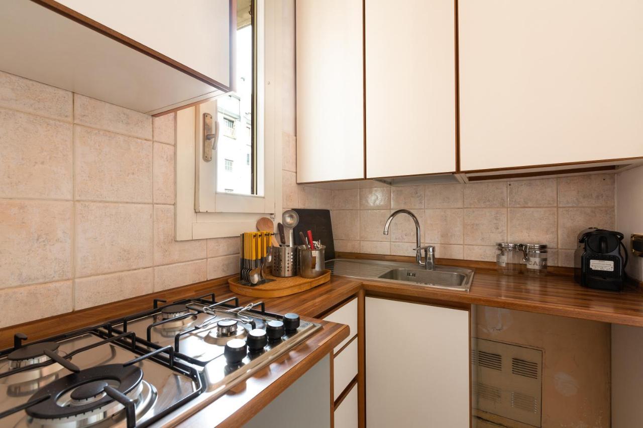Cozy Apt With Balcony - Porta Romana District Milan Bagian luar foto