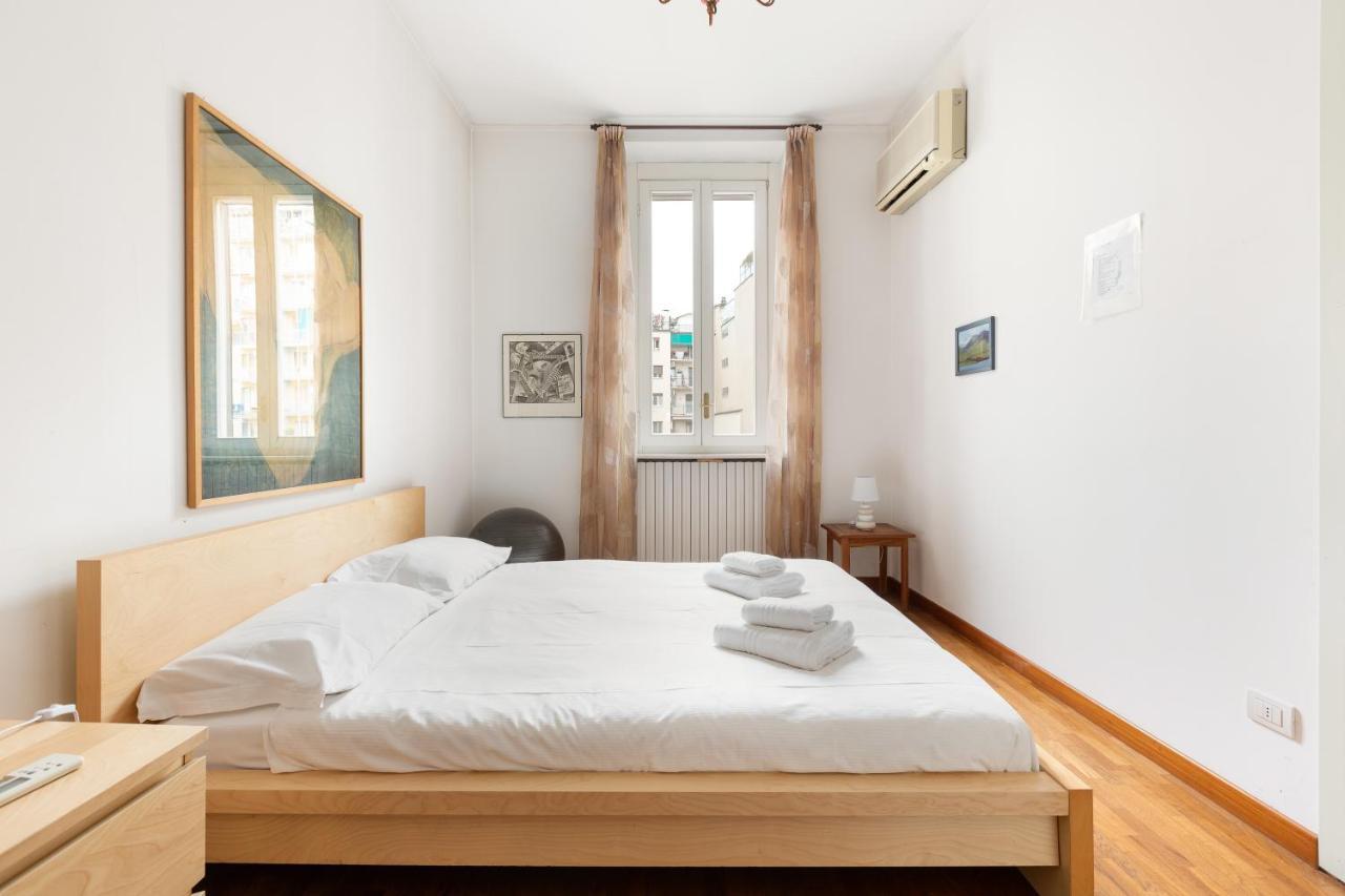 Cozy Apt With Balcony - Porta Romana District Milan Bagian luar foto