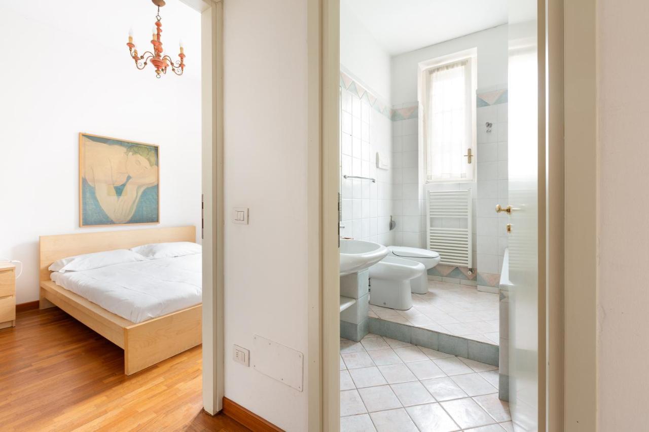 Cozy Apt With Balcony - Porta Romana District Milan Bagian luar foto