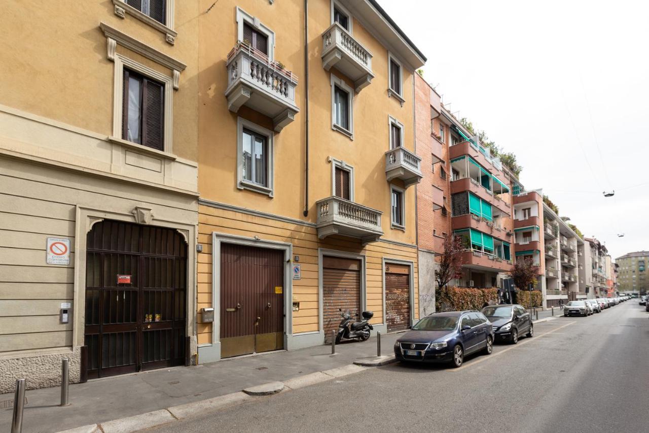 Cozy Apt With Balcony - Porta Romana District Milan Bagian luar foto